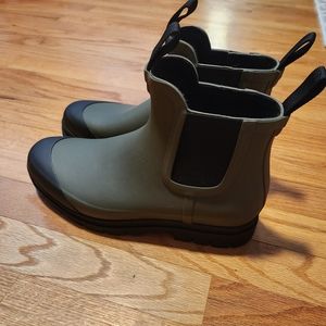 Everlane chelsea rain boot 10